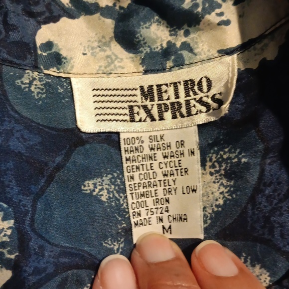 Metro Express women's silk shirt - Picture 4 of 5